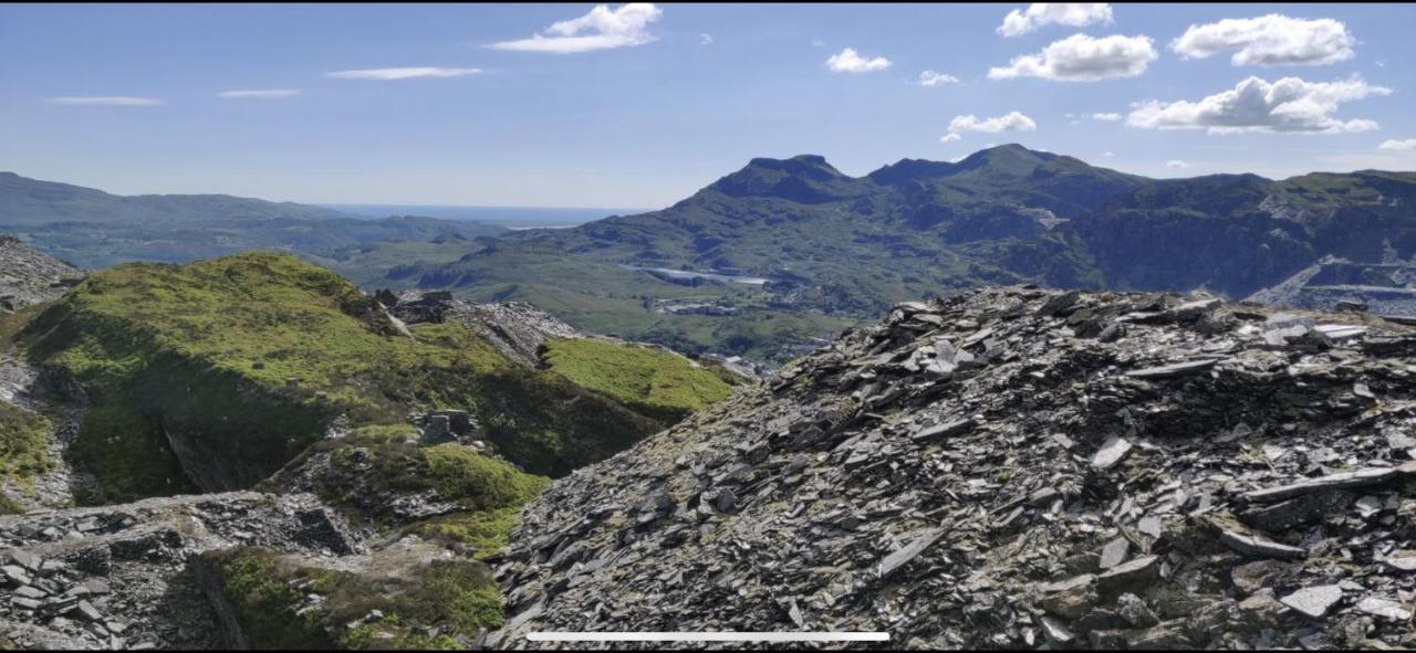 Zip Cottage Sleeps 2-3 Climb Snowdon Zip World Tanygrisiau Екстериор снимка