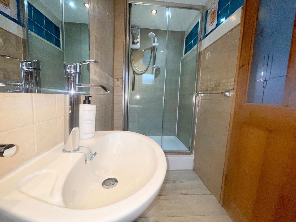 Zip Cottage Sleeps 2-3 Climb Snowdon Zip World Tanygrisiau Екстериор снимка